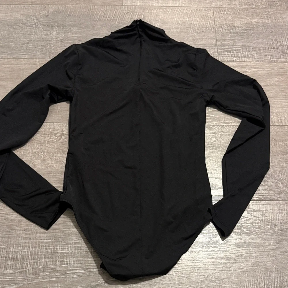 Zara Black Long-Sleeve Bodysuit - Picture 4 of 5